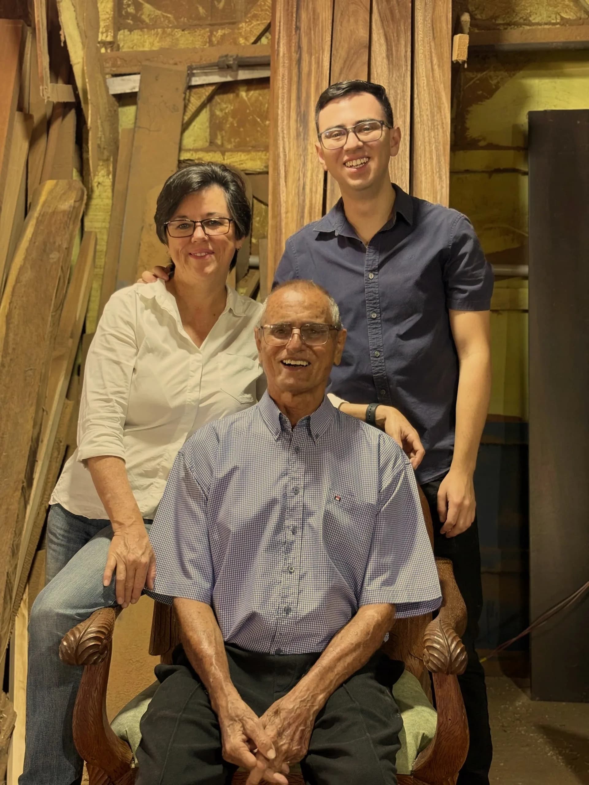 Three generations of the Surí family in the workshop